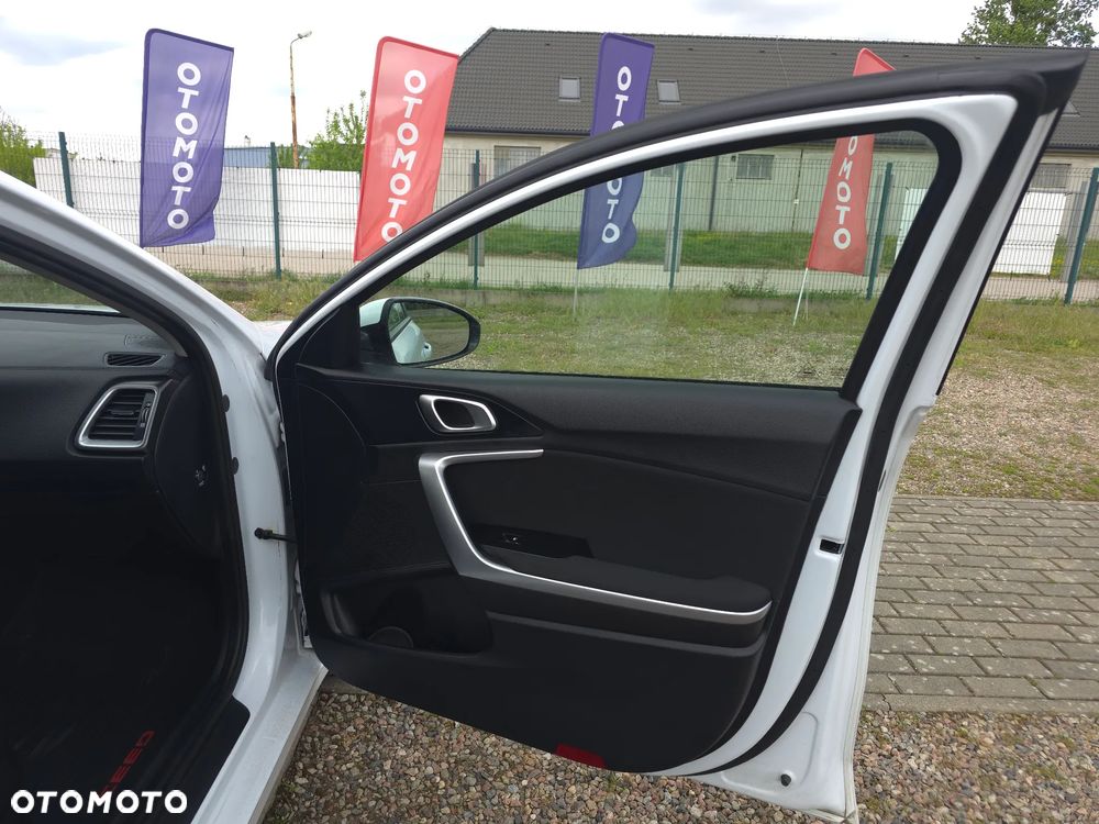 Kia Ceed 1.6 CRDi SCR L Business Line - 12