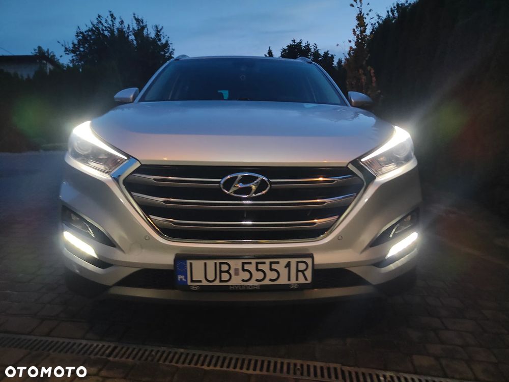 Hyundai Tucson 1.7 CRDI BlueDrive Style 2WD - 16