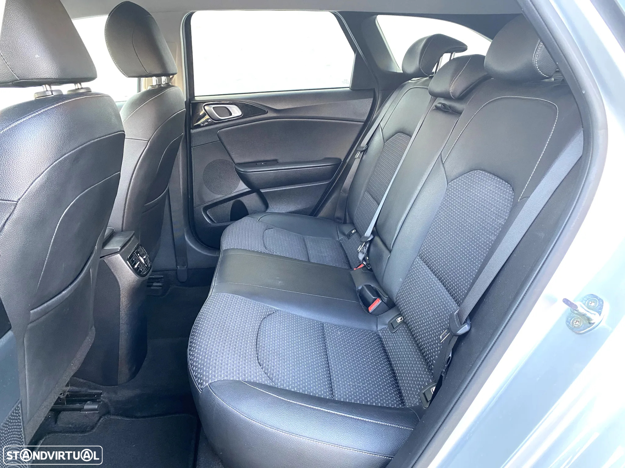 Kia Ceed SW 1.6 CRDi MHEV Urban - 8