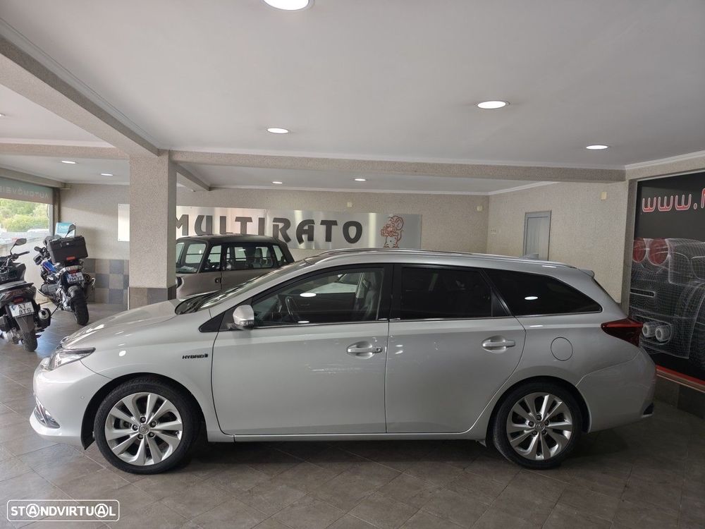 Toyota Auris Touring Sports 1.8 HSD Exclusive+Navi - 4