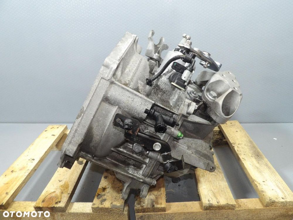 OPEL MOKKA SKRZYNIA BIEGÓW MANUALNA M320MDE - 2