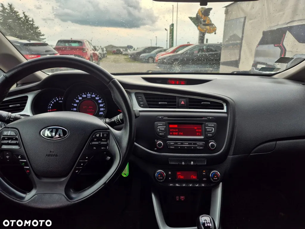 Kia Ceed Cee'd 1.6 GDI Smart Plus - 16