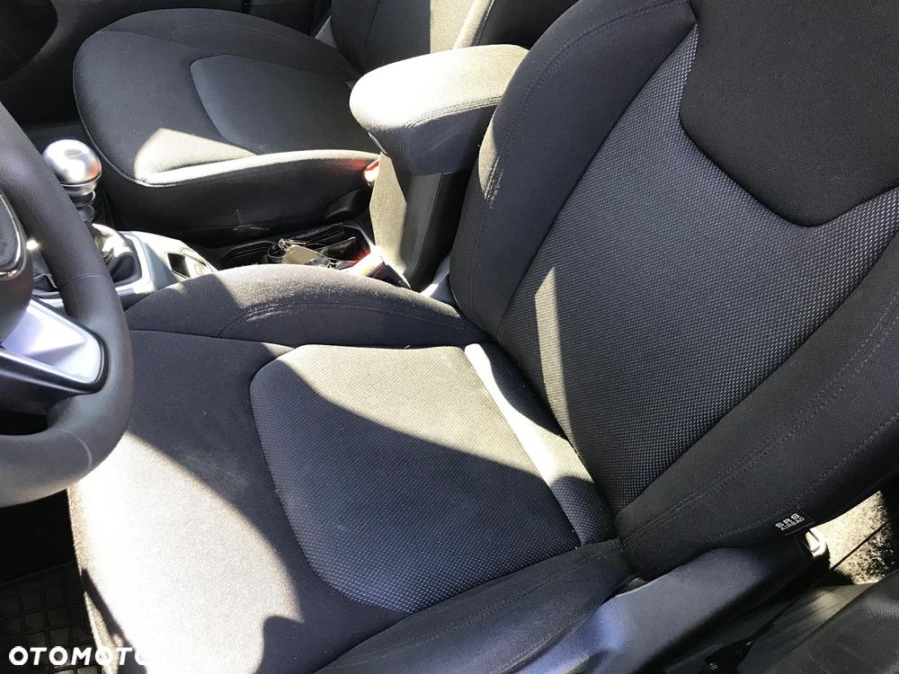 Jeep Renegade 1.0 GSE T3 Turbo Sport FWD S&S - 12