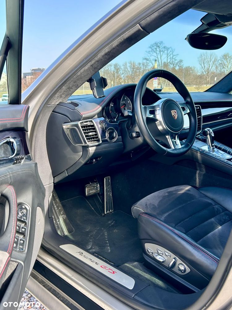 Porsche Panamera GTS PDK - 14