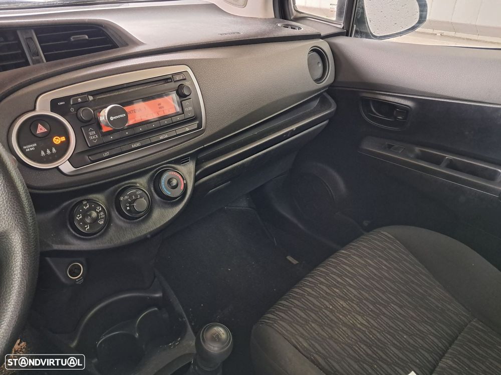 Toyota Yaris 1.0 VVT-i ACtive+AC - 6