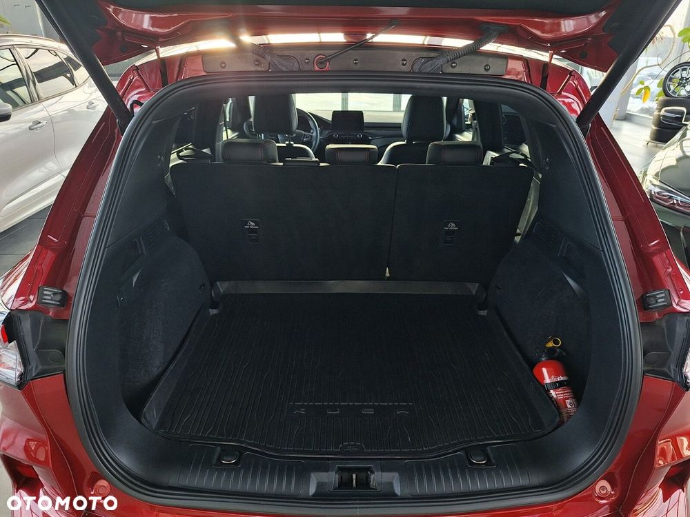 Ford Kuga 1.5 EcoBoost FWD ST-Line X - 18