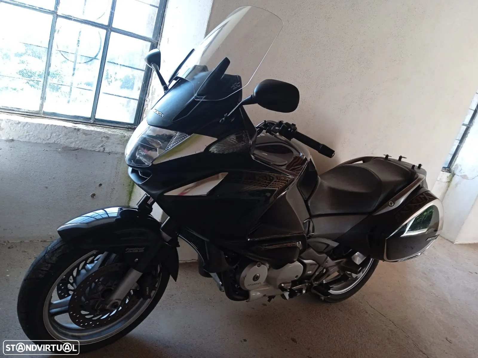 Honda Deauville VT700 Va - 4