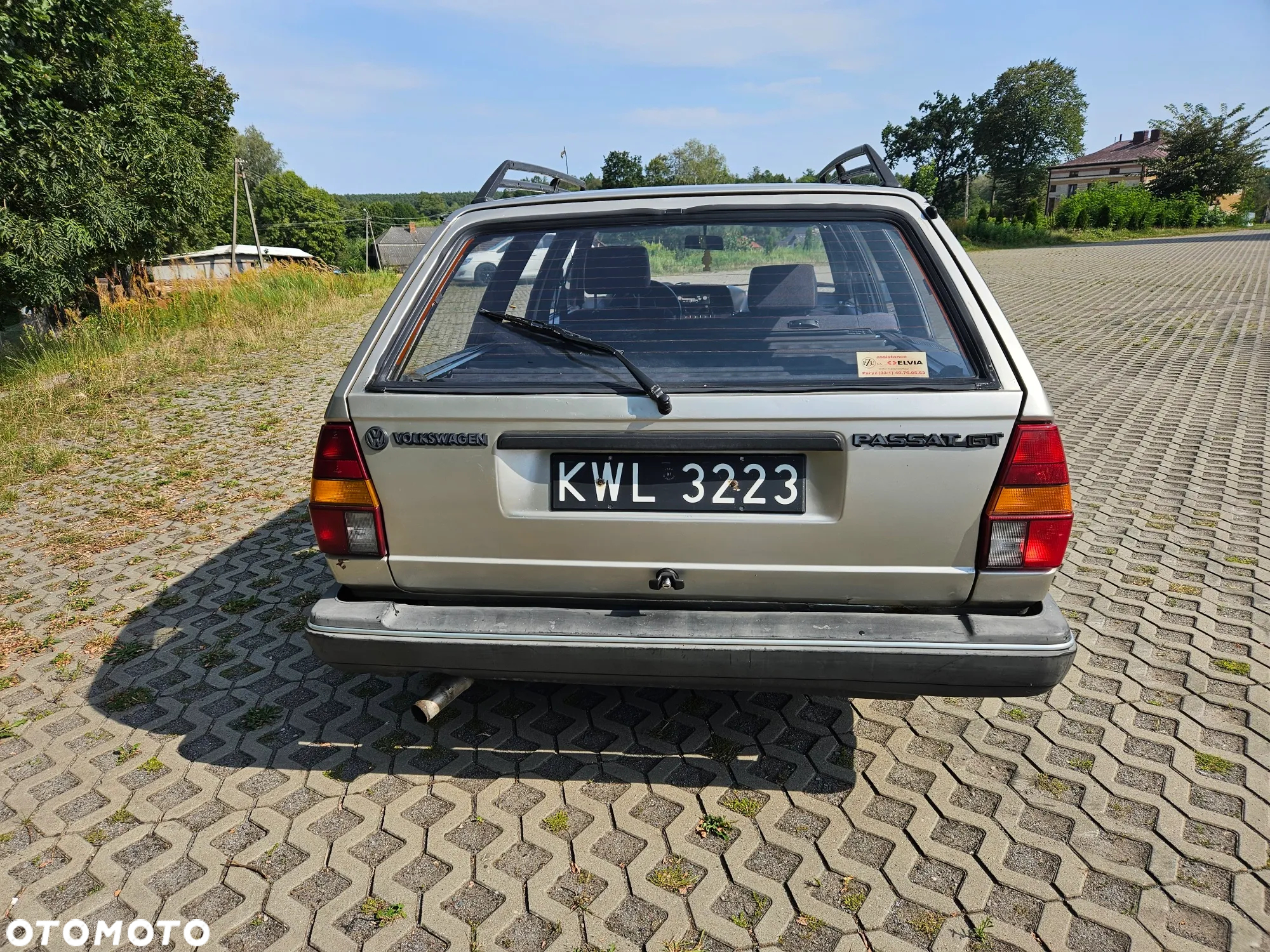 Volkswagen Passat - 12