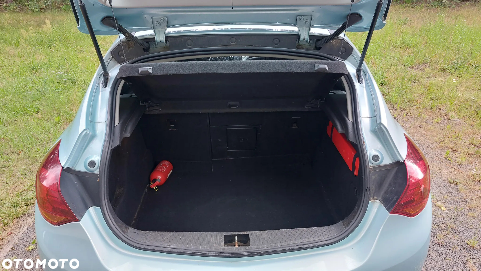 Opel Astra IV 1.6 Cosmo - 12