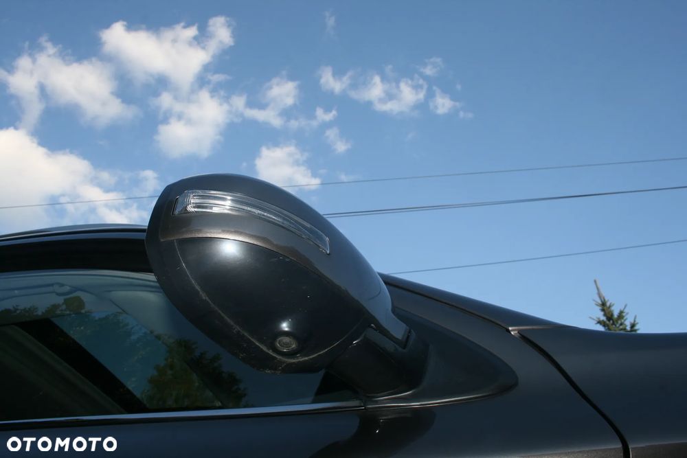 Mitsubishi Outlander Intense + - 9