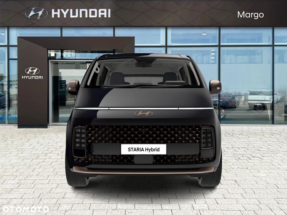 Hyundai Staria - 4