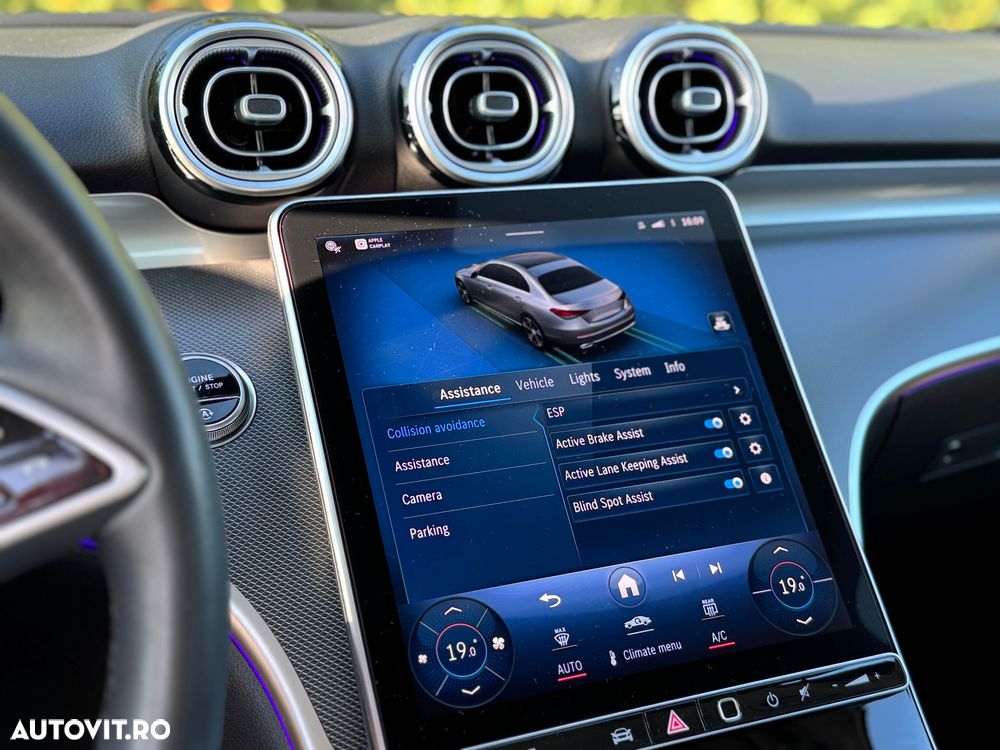 Mercedes-Benz C - 16