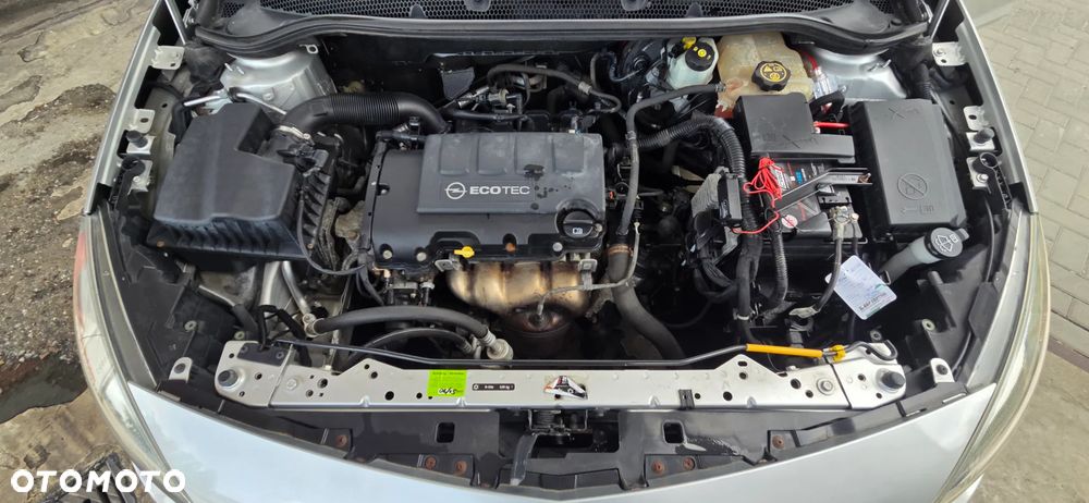 Opel Astra 1.4 EcoFLEX Start/Stop Sport - 38