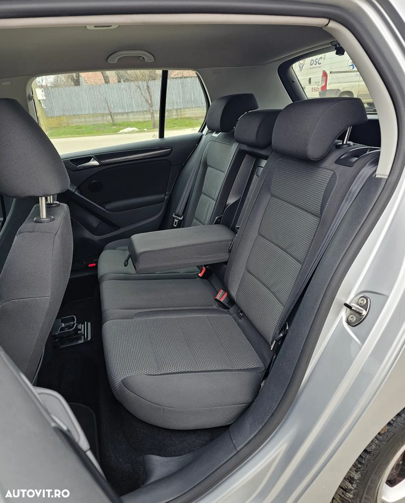 Volkswagen Golf 1.6 DSG Team - 9