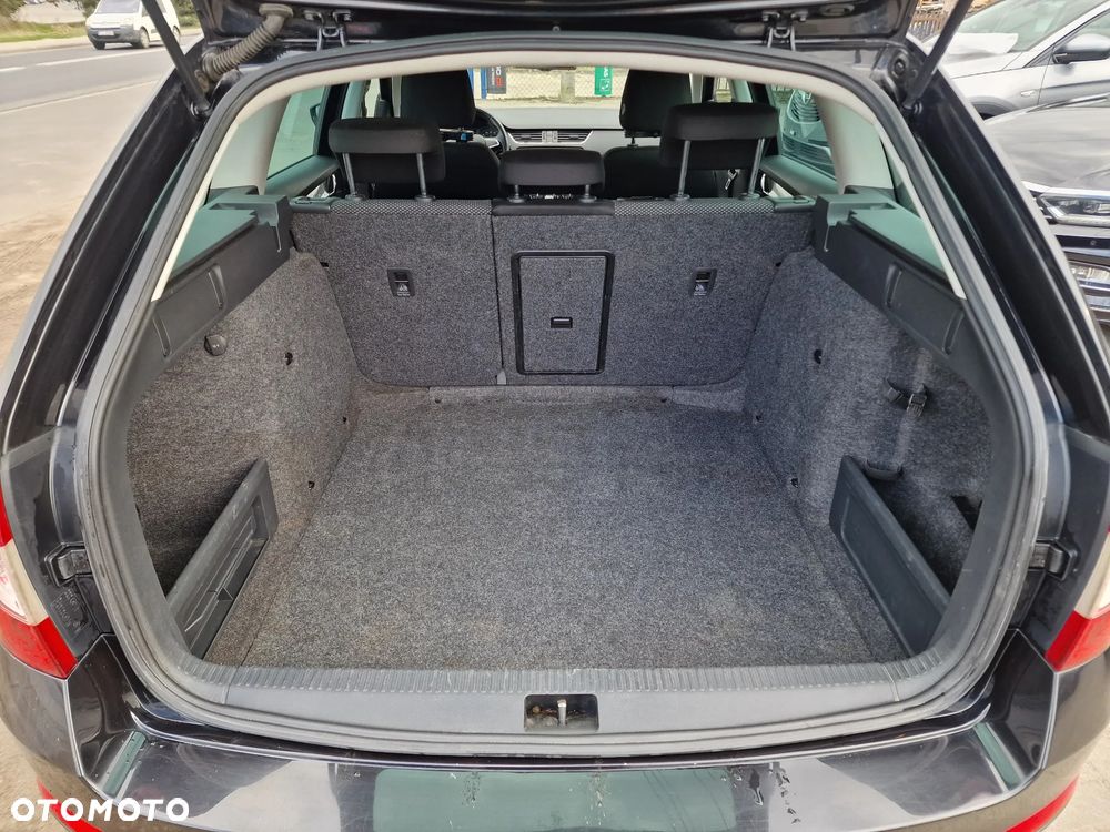 Skoda Octavia 1.6 TDI Edition - 9