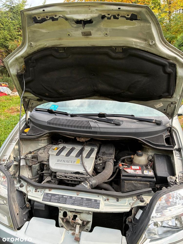 Renault Scenic - 16
