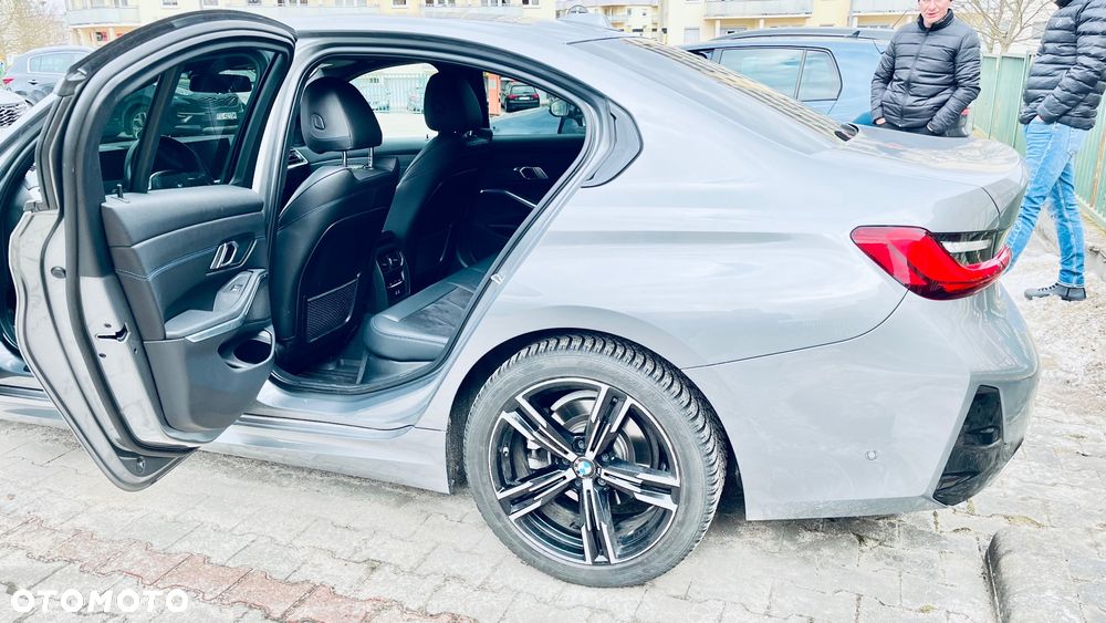 BMW Seria 3 318i M Sport sport - 25