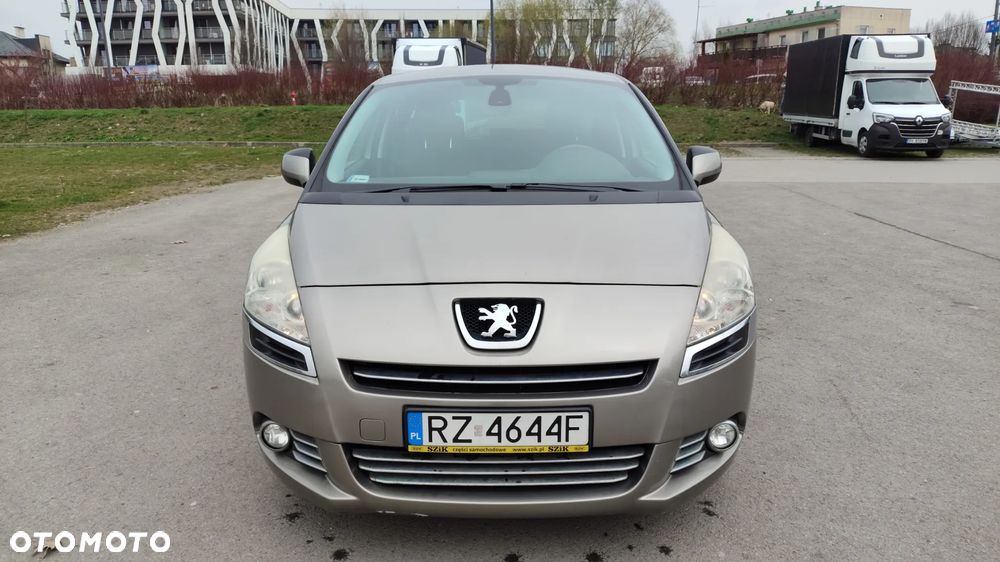 Peugeot 5008 1.6 THP Family - 2