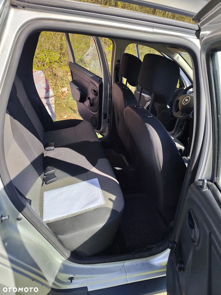 Dacia Duster 1.6 Euro5 - 15