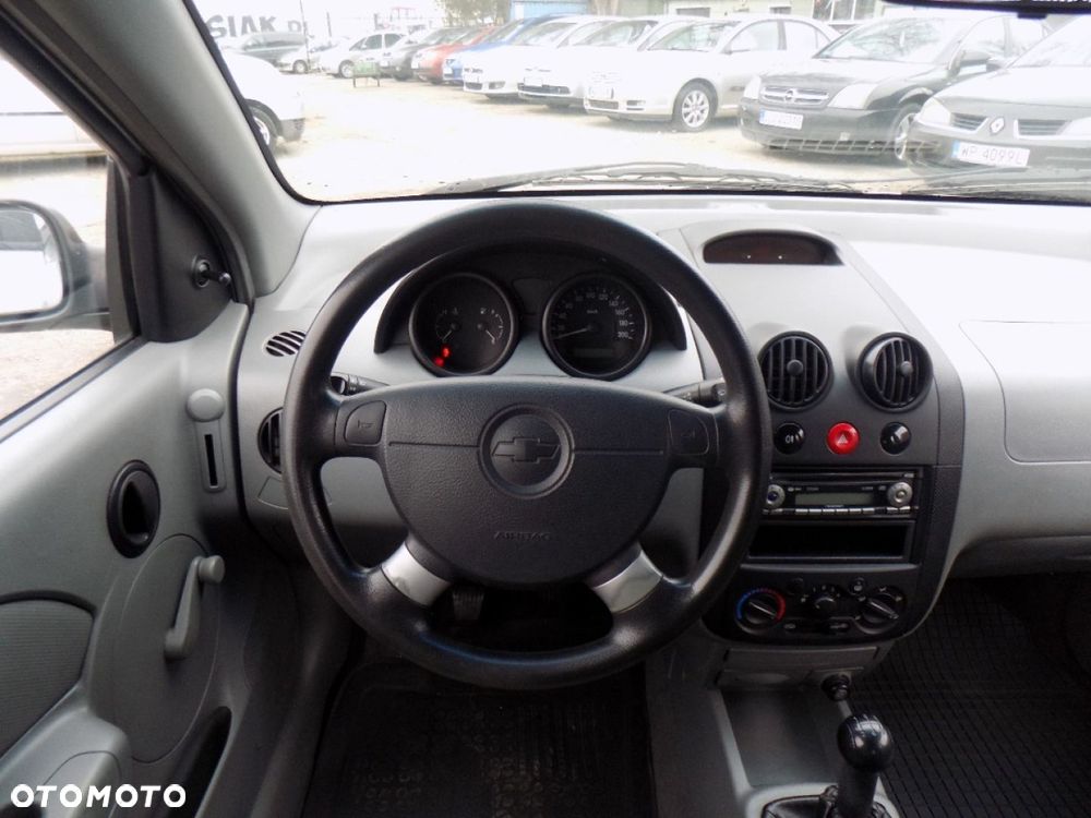 Chevrolet Aveo - 6