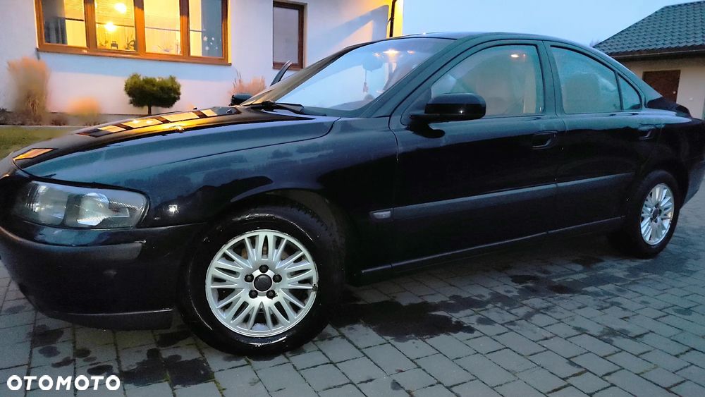 Volvo S60 2.4 D5 - 4