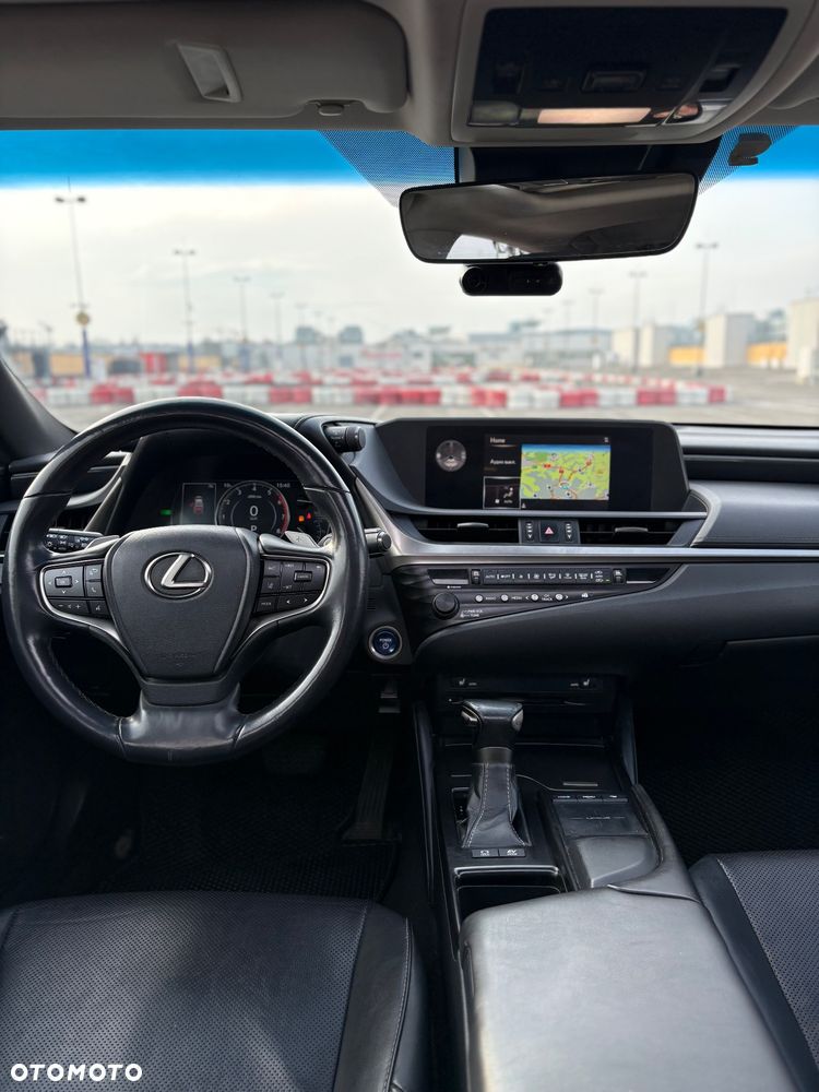 Lexus ES - 13