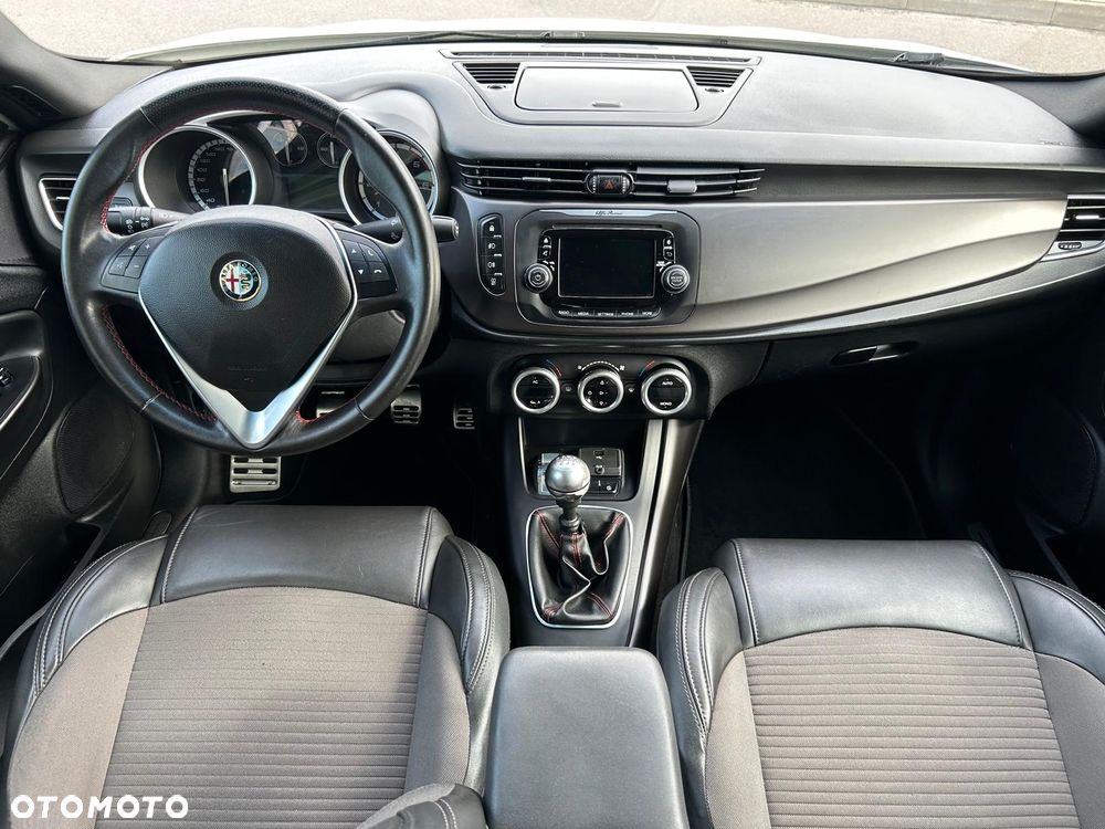Alfa Romeo Giulietta - 17