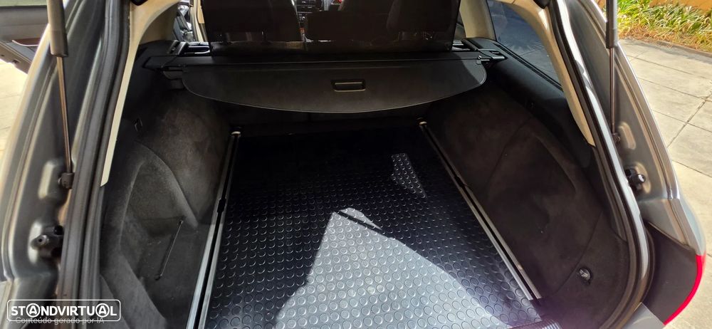 Audi A6 Avant 2.0 TDI Exclusive - 24