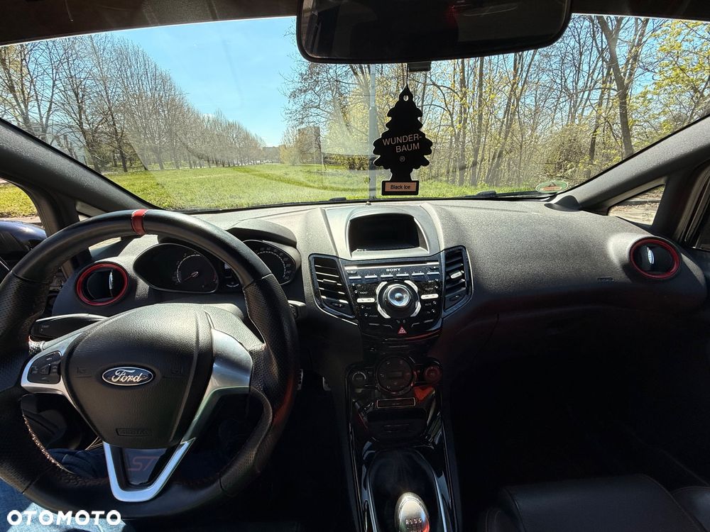 Ford Fiesta 1.6 EcoBoost ST - 2