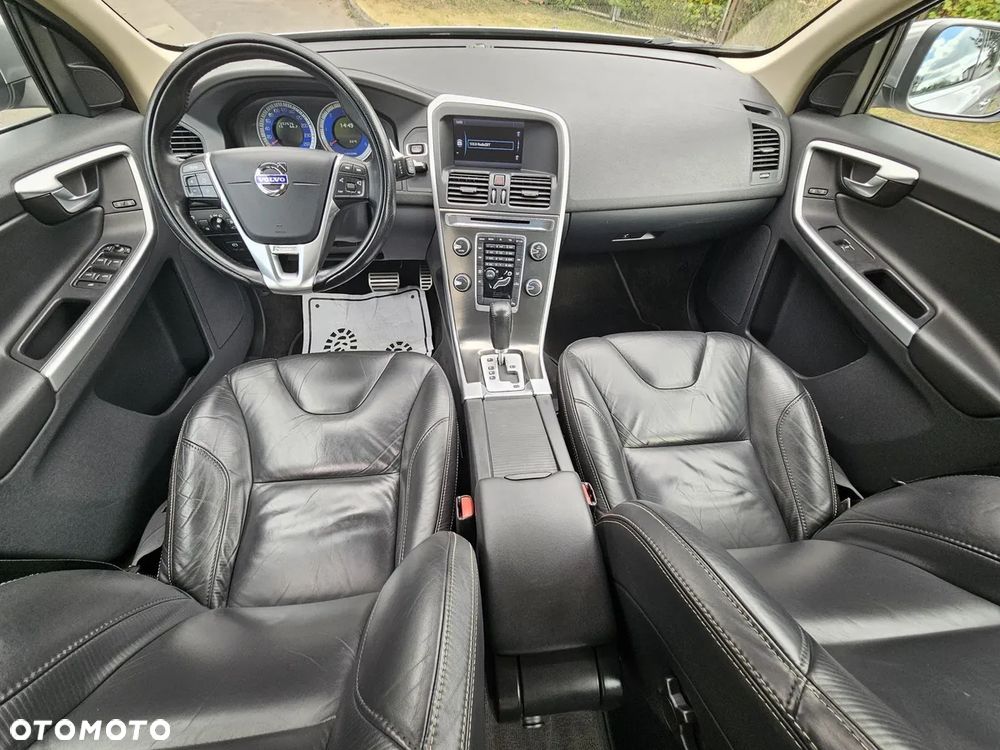 Volvo XC 60 D3 R Design - 10