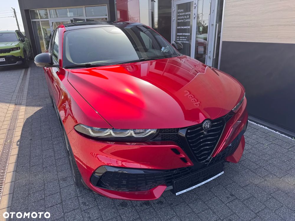 Alfa Romeo Tonale 1.5 T4 GSE mHEV Veloce DCT - 2