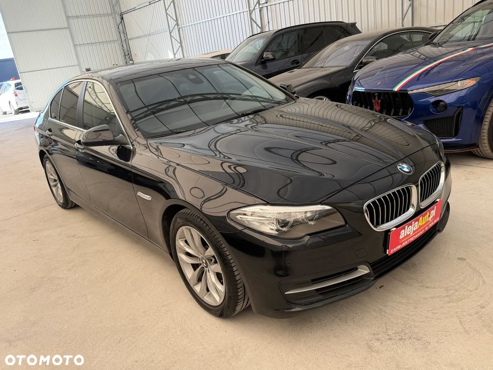 BMW Seria 5 525d xDrive - 3