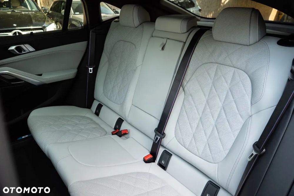 BMW X6 xDrive30d M Sport - 35