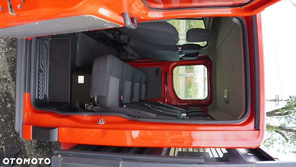 Ford Transit - 12