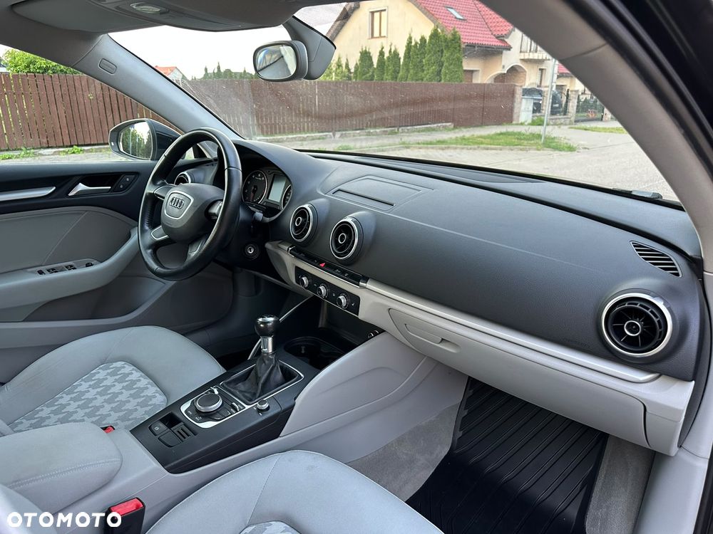 Audi A3 Limousine 1.4 TFSI Ambiente - 17