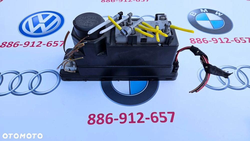 Mercedes E klasa W210 Pompka zamka centralnego 2088000748 HELLA - 6