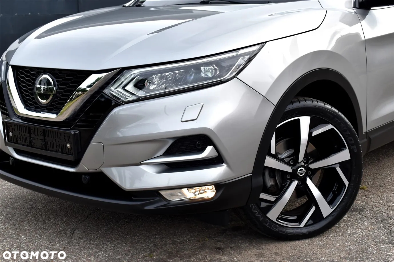 Nissan Qashqai 1.3 DIG-T ZAMA - 7