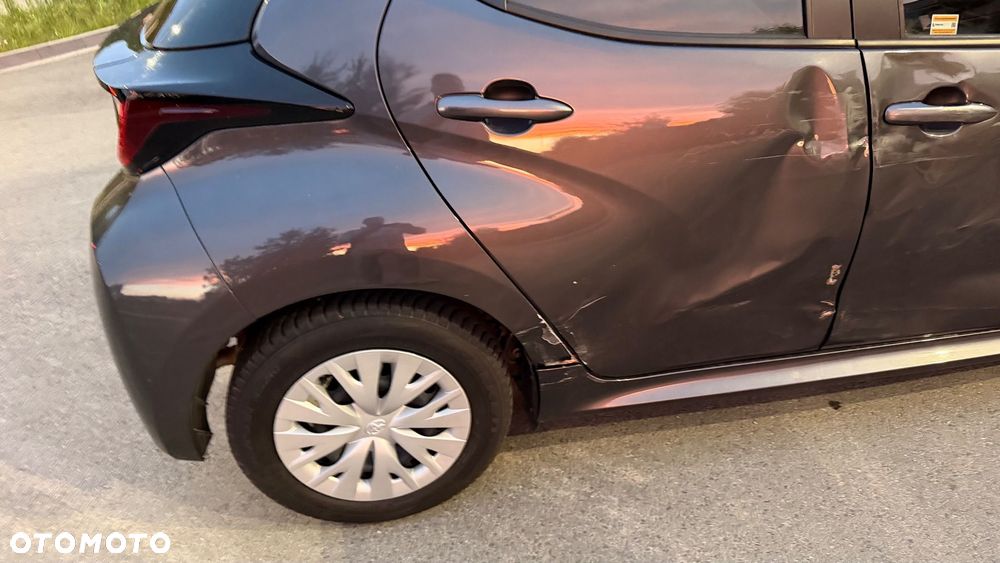 Toyota Yaris - 13