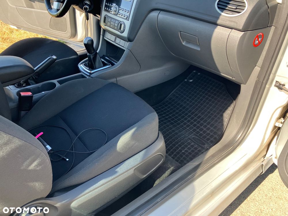 Ford Focus 1.8 TDCi Sport - 6