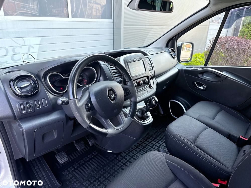 Renault Trafic Grand 2.0 dCi - 8