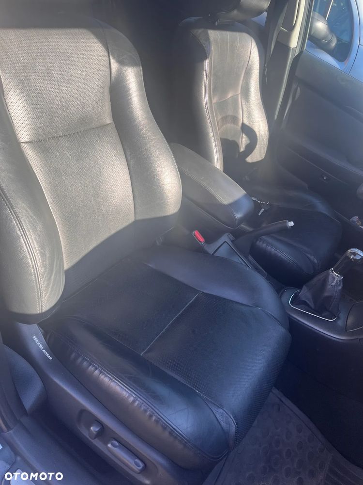 Toyota Avensis 2.0 D-4D Combi - 7