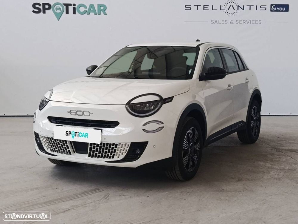 Fiat 600 1.2 Hybrid Icon - 1