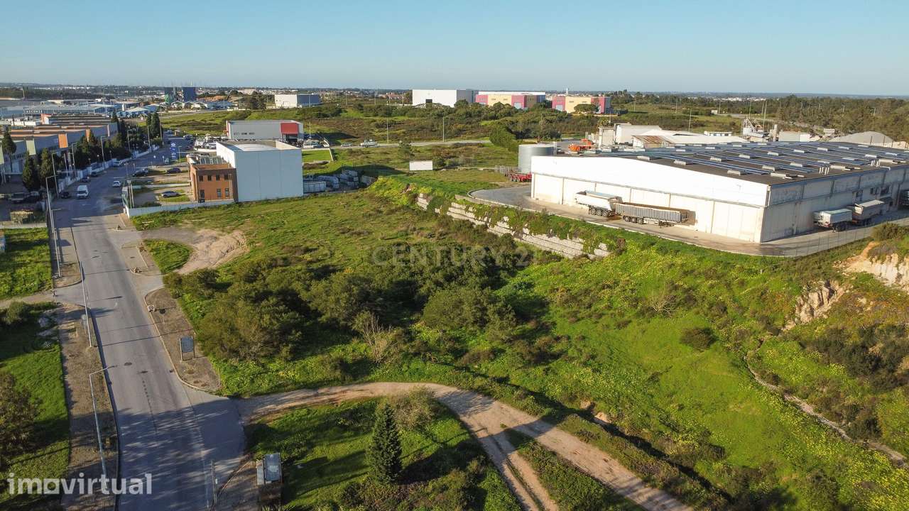 Lote de terreno com 2.500 m², destinado a construção industrial- Parqu - Grande imagem: 4/16
