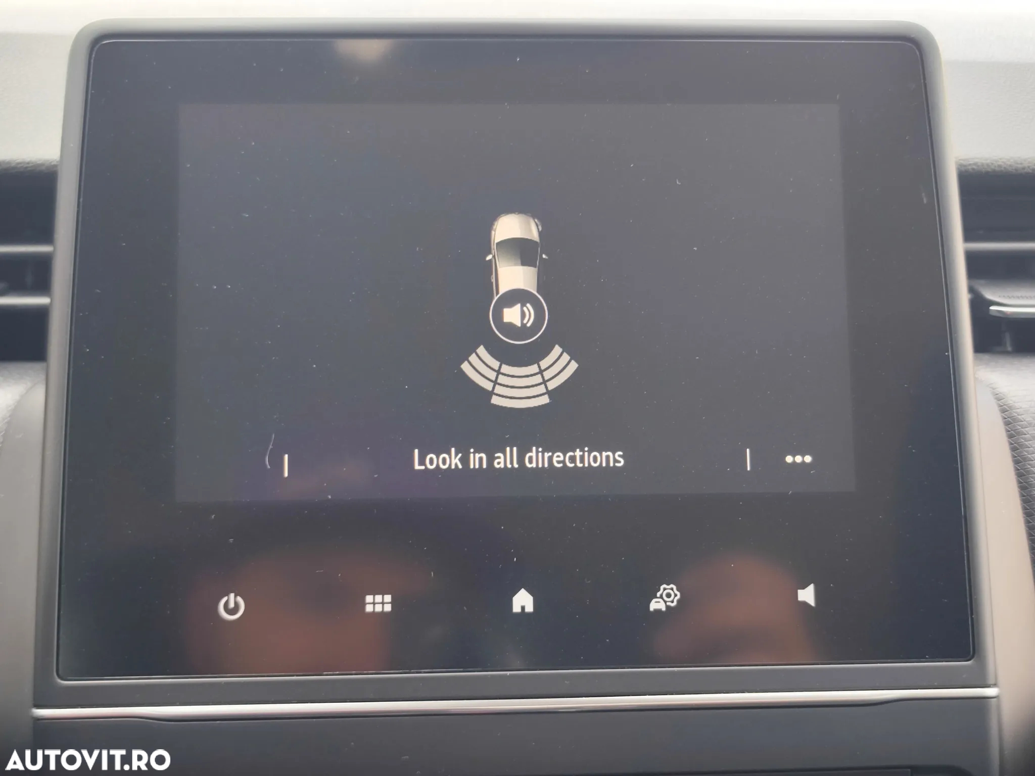 Renault Clio E-TECH Hybrid 140 ZEN - 27