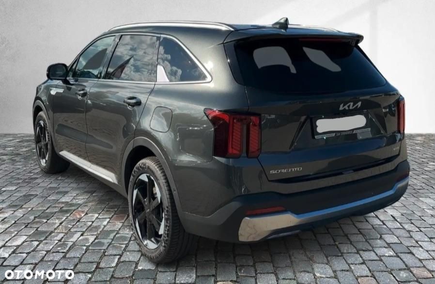 Kia Sorento - 4