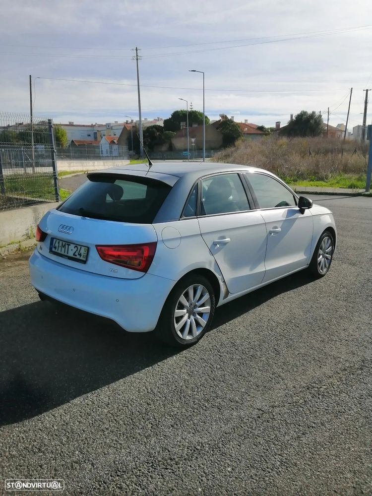 Audi A1 Sportback 1.6 TDI Advance S-Tronic - 8