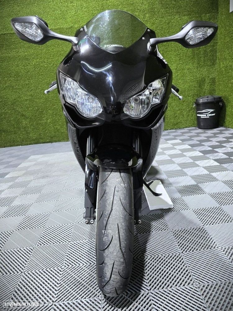 Honda CBR 1000 RR Fireblade - 7