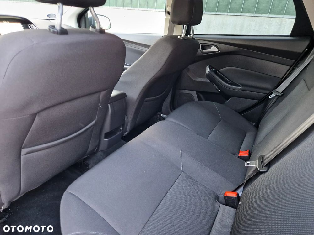 Ford Focus - 21