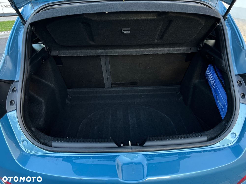 Hyundai i30 1.4 Fifa World Cup Edition - 36