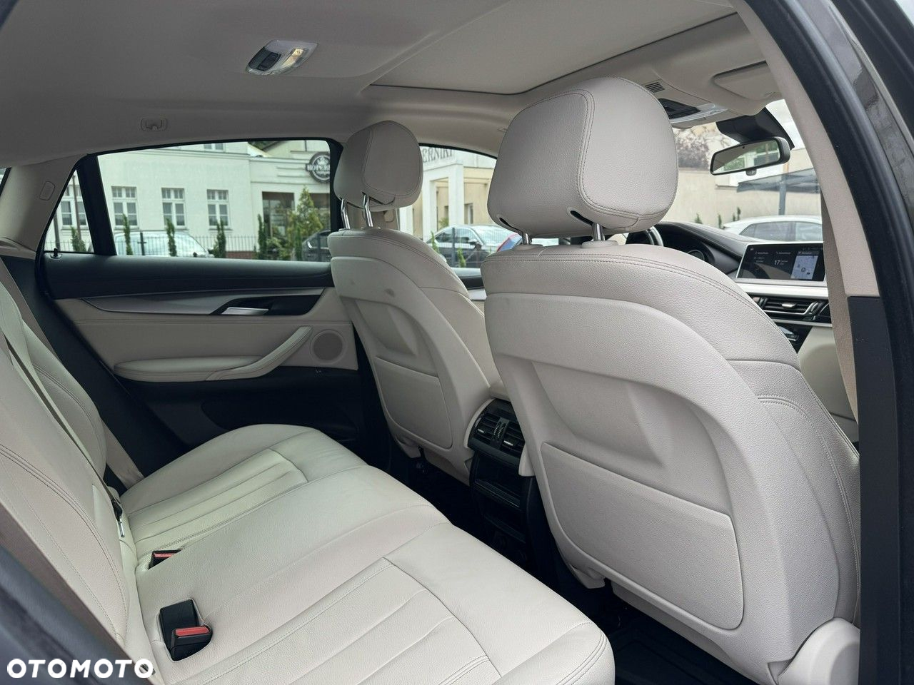 BMW X6 xDrive30d - 18